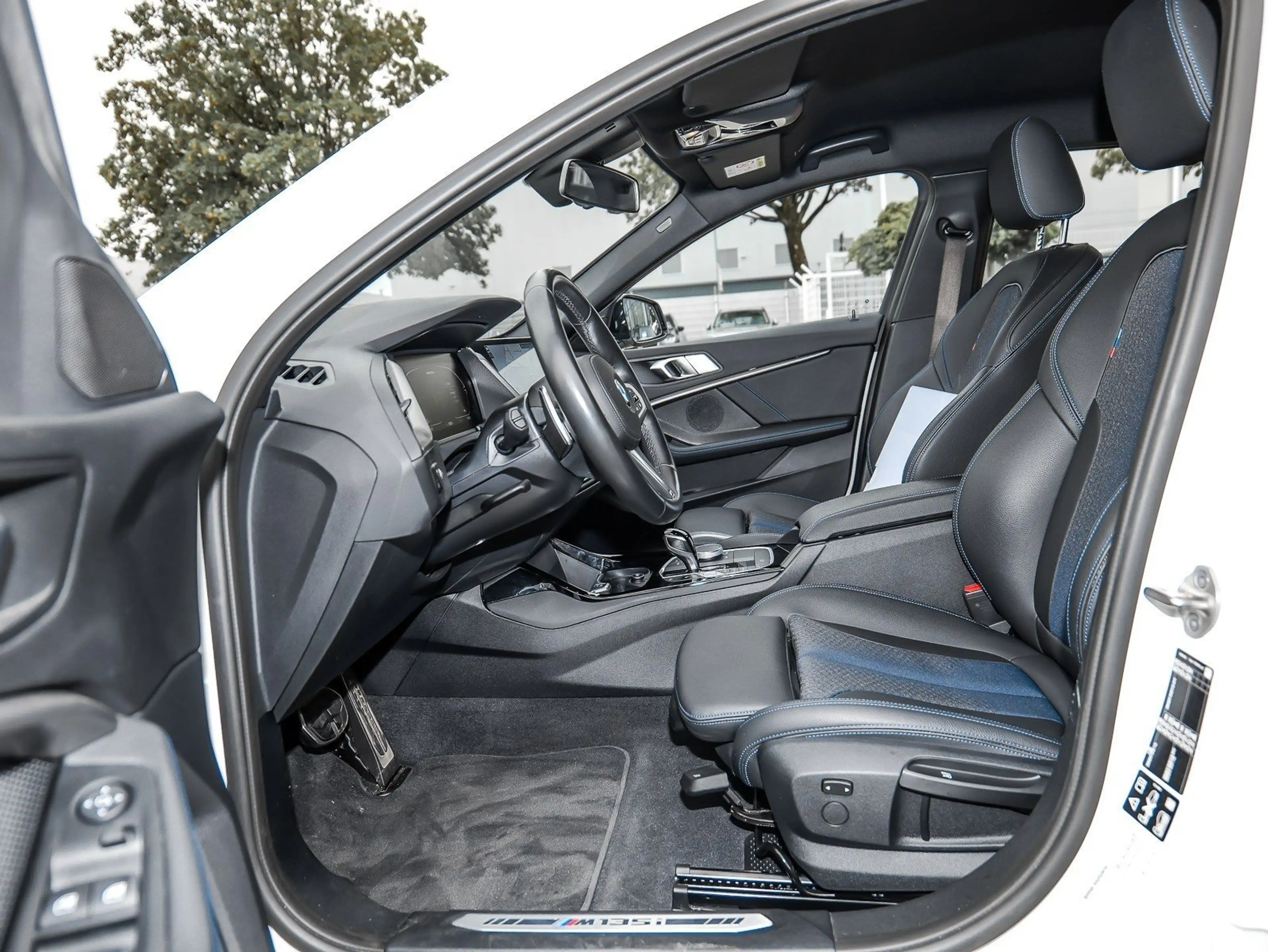 BMW 135 M135i xDrive M-Sport+BMW Live Cockpit Professional — photo 5
