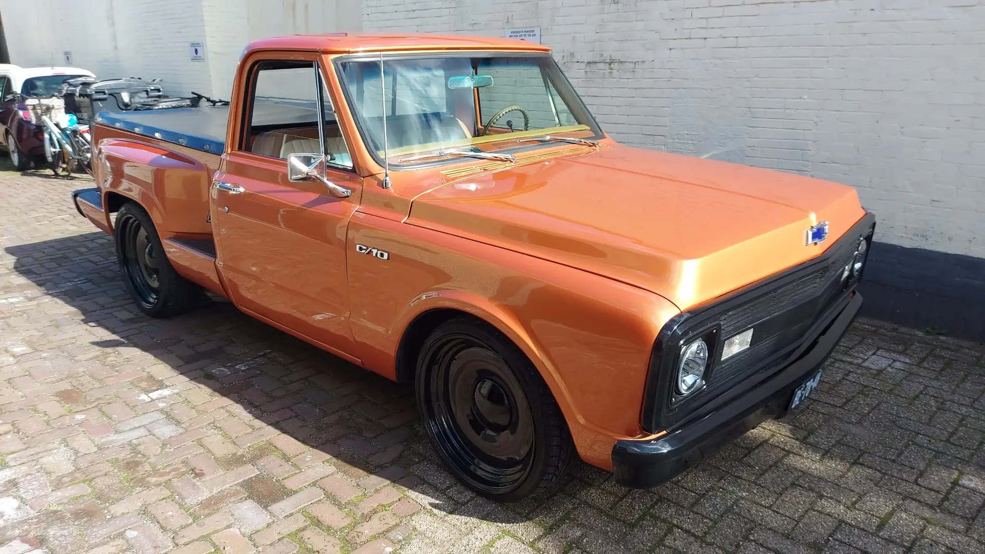 Chevrolet C10 Pickup 5.7V8 Stepside Orange - 1