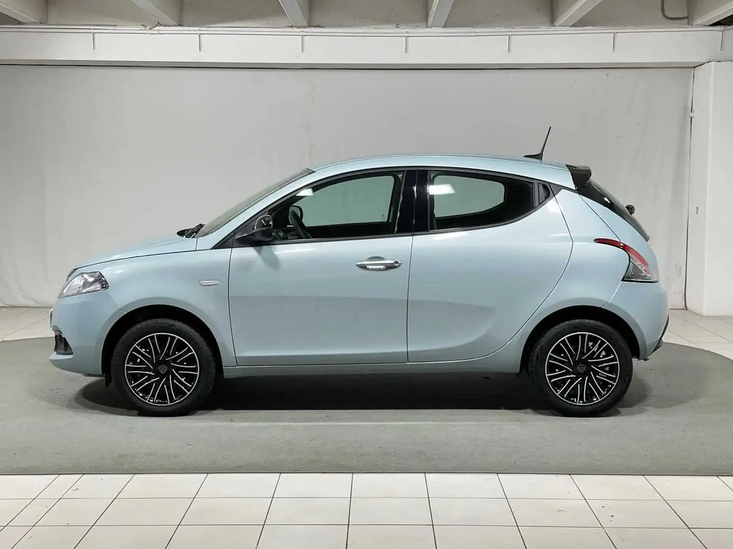 Lancia Ypsilon 1.0 FireFly 5 porte S&S Hybrid Oro 5  posti Verde - 2