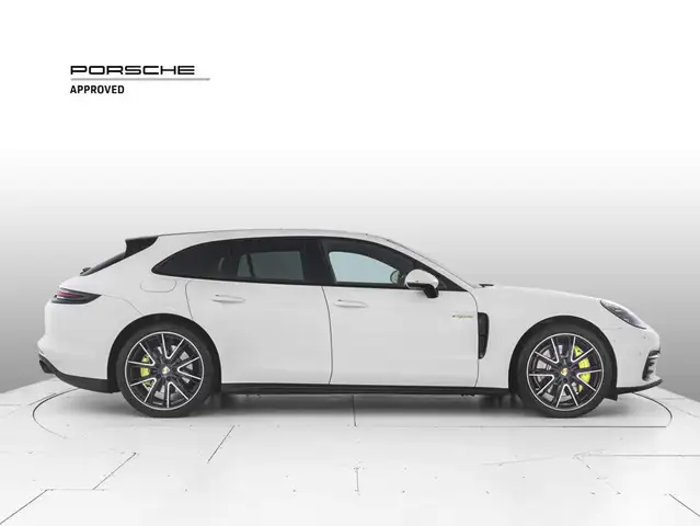 Porsche Panamera view 6