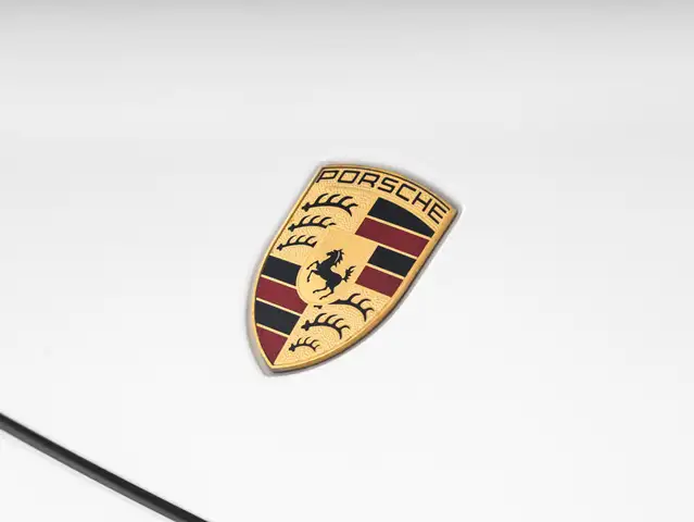 Porsche Panamera view 10