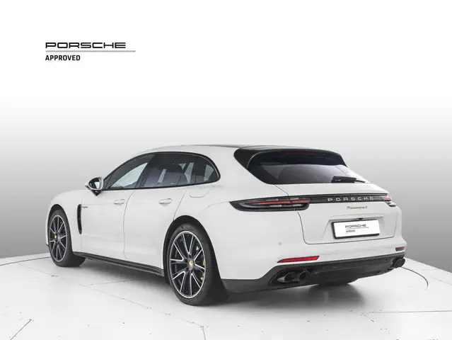 Porsche Panamera view 3