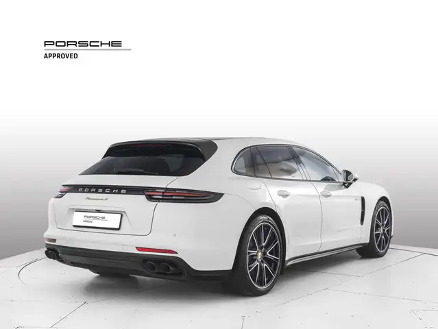 Porsche Panamera view 5