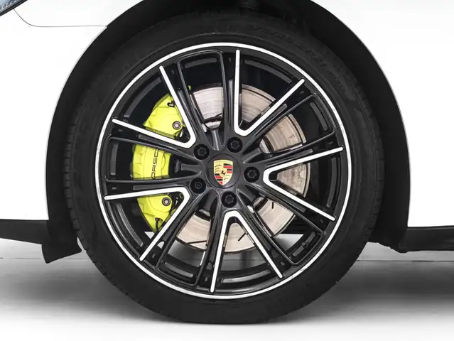 Porsche Panamera view 9