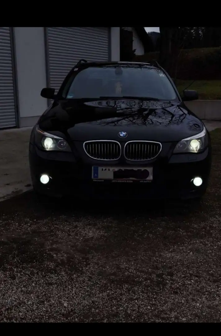 BMW 530 530xd Touring - 1