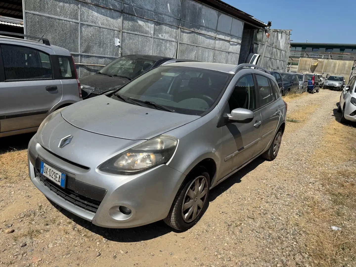 Renault Clio Clio III 2009 Sportour Sportour 1.2 16v Dynamique Grijs - 1