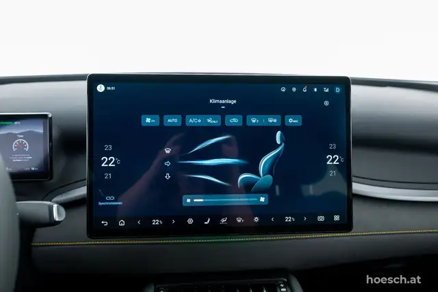 Byd Atto 3 view 11