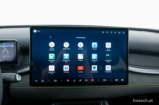 Byd Atto 3 view 12