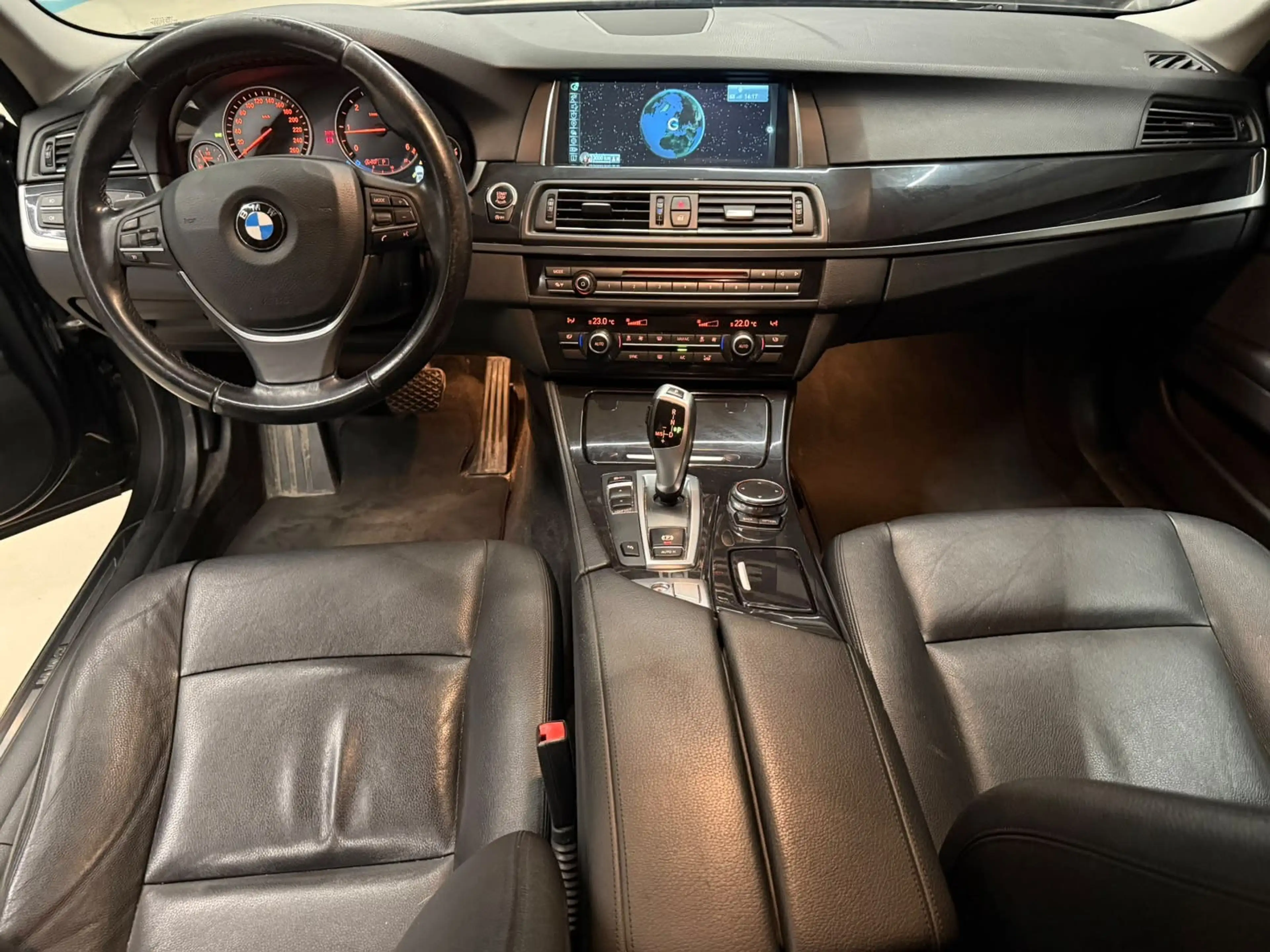 BMW 518 Touring 518 dA — photo 9