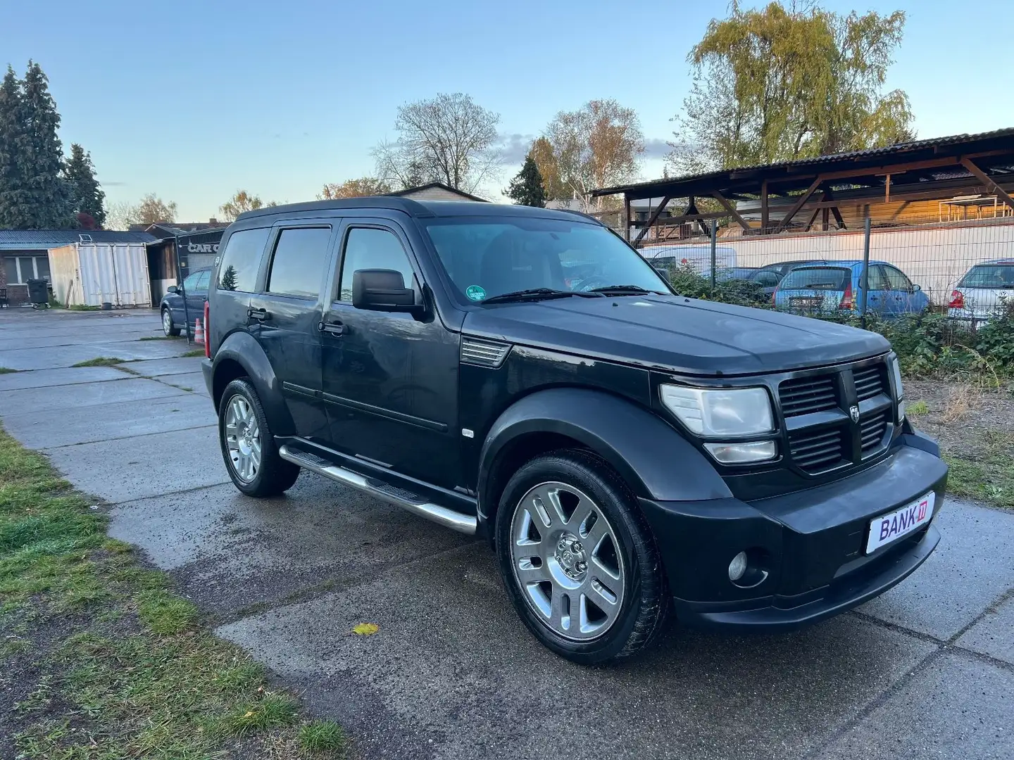 Dodge Nitro SXT,Automatik,Navi,Leder,E-SSD, Schwarz - 2