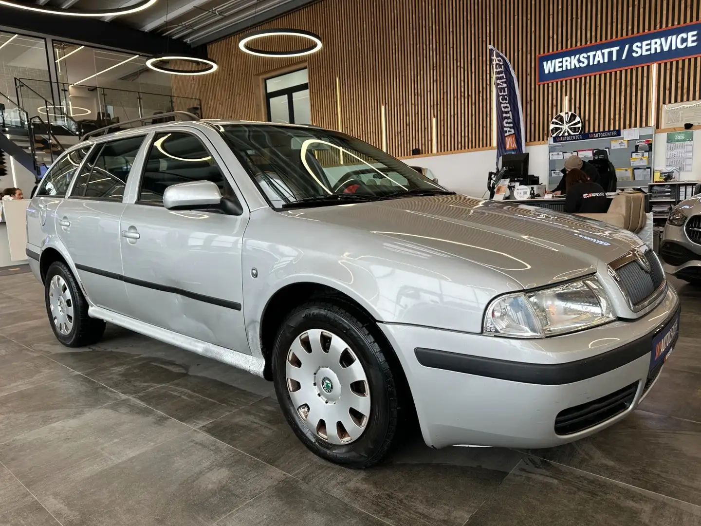 Skoda Octavia Combi Tour *TÜV 08/2026* Silber - 2