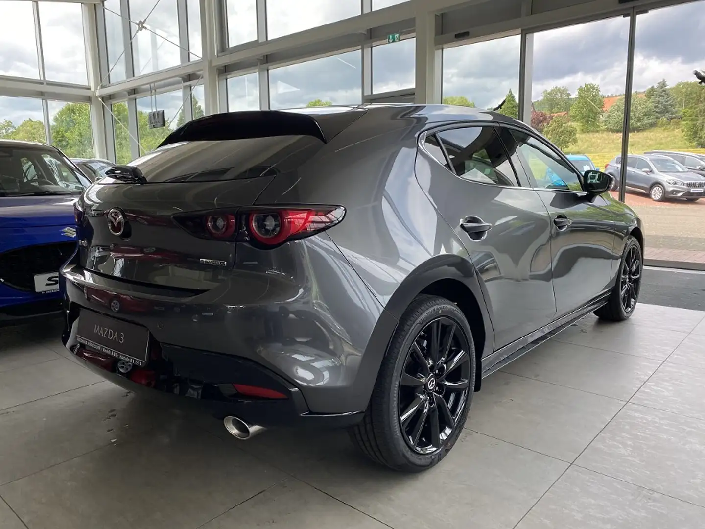 Mazda 3 2.0 X Homura AUTOMATIK PDC, Log-in, Head-up, Kamer Grau - 2