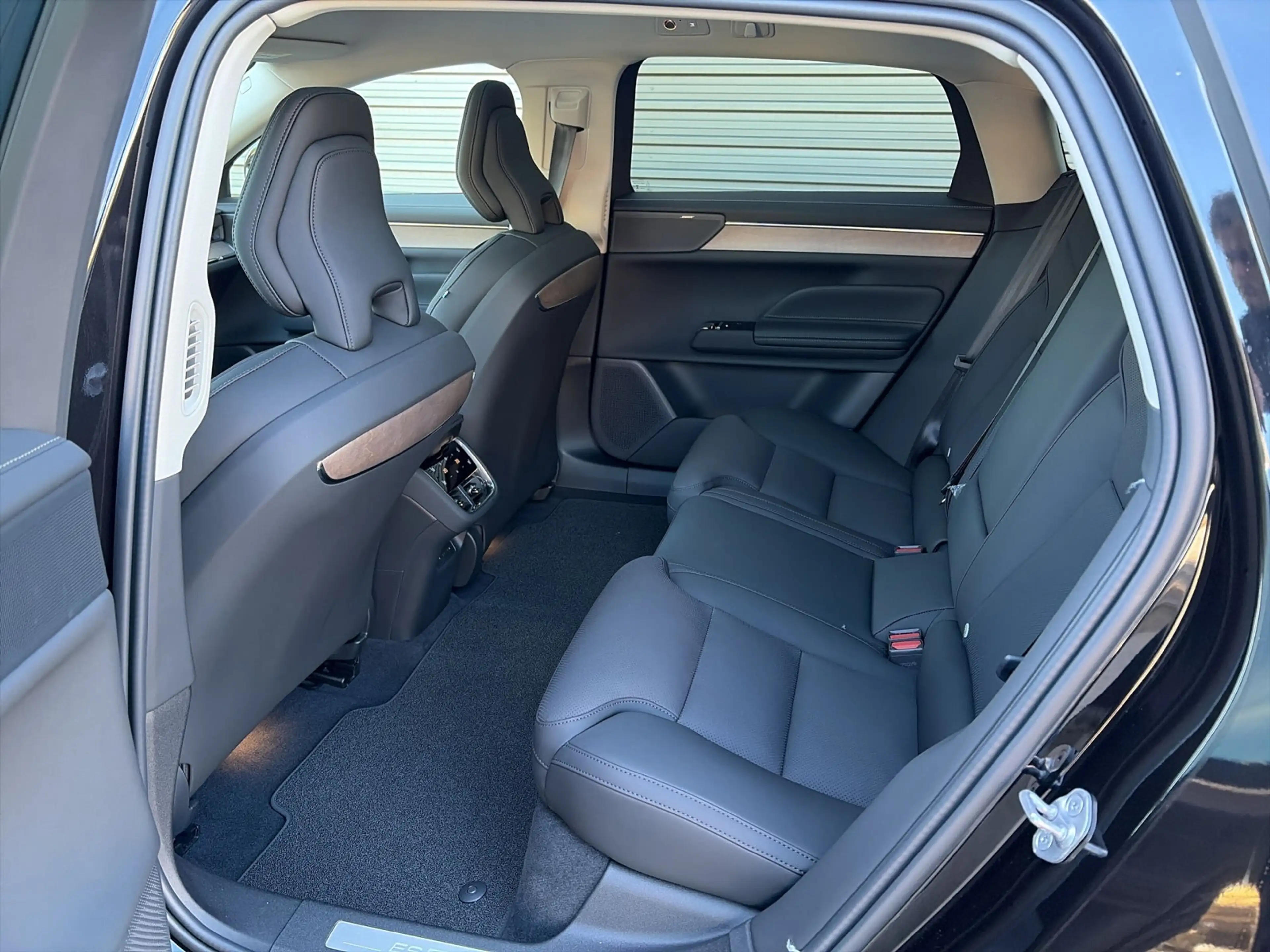 Volvo ES90 Ext. Range Plus Launch Edition 92 kWh / Uit voorra — photo 12