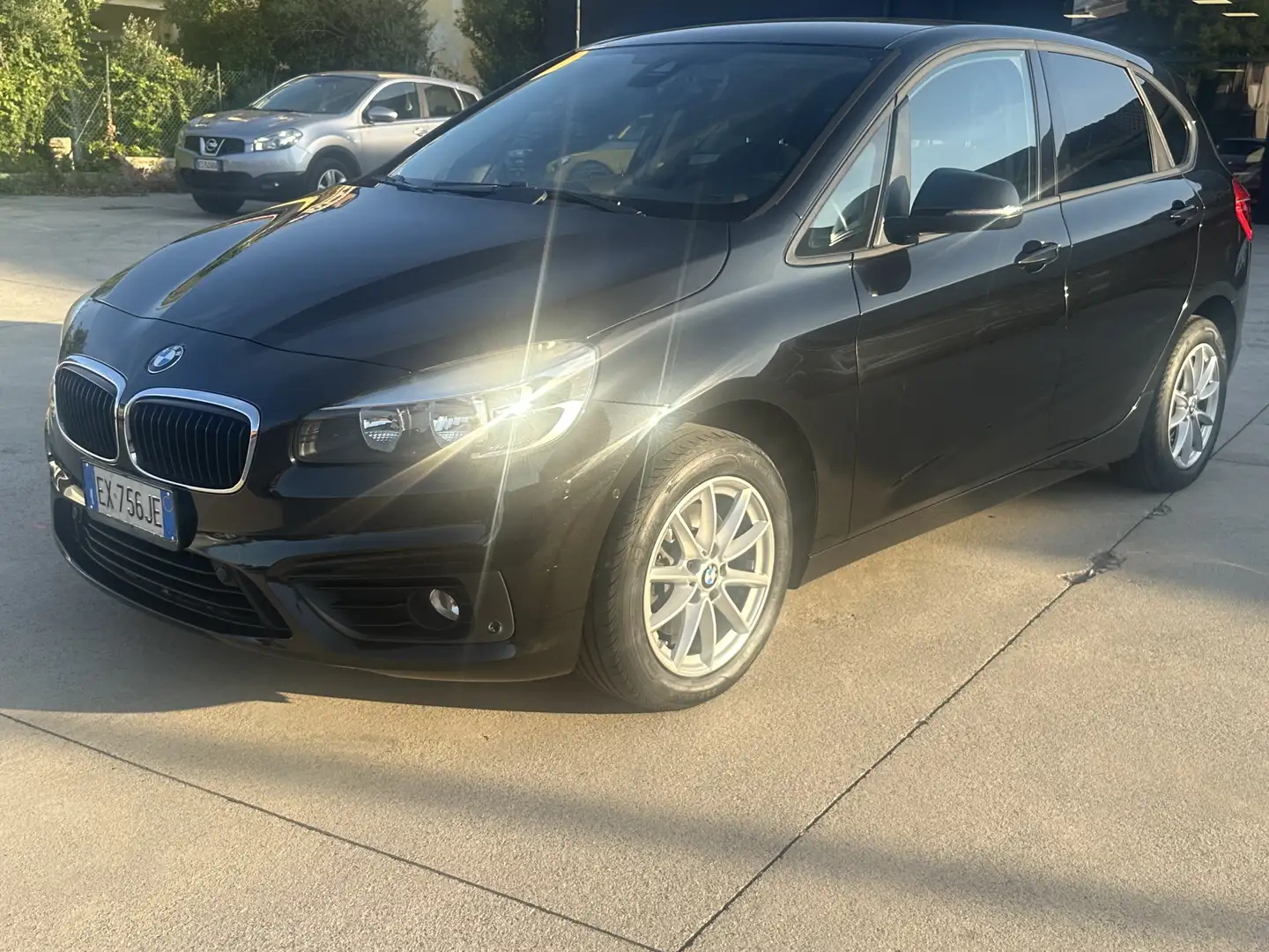 BMW 218 218d   Advantage AUTOM. NAVI Zwart - 1
