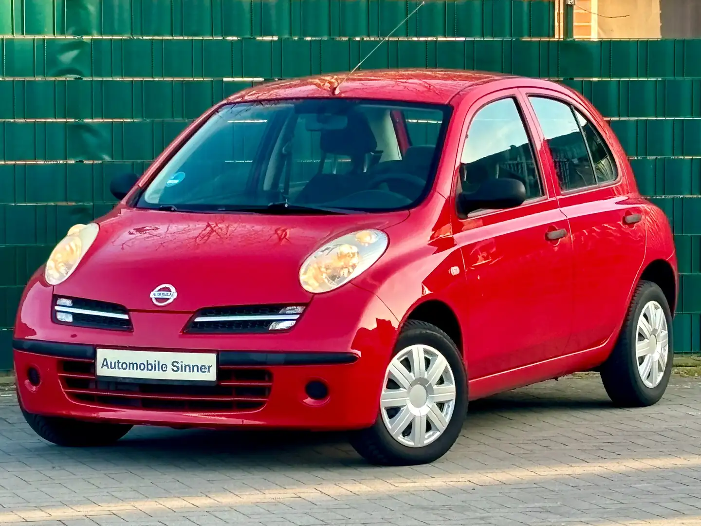 Nissan Micra 1.2l Klima+ TÜV NEU+ Gepflegt+ Allwetter+ AUX++ Rot - 1