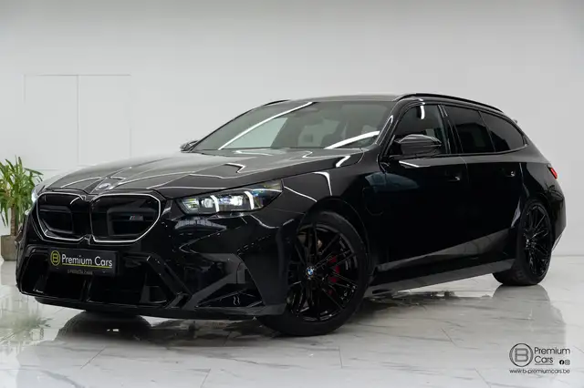 BMW M5 xDrive touring! B&W / HUD / ACC / 360 / Carbon