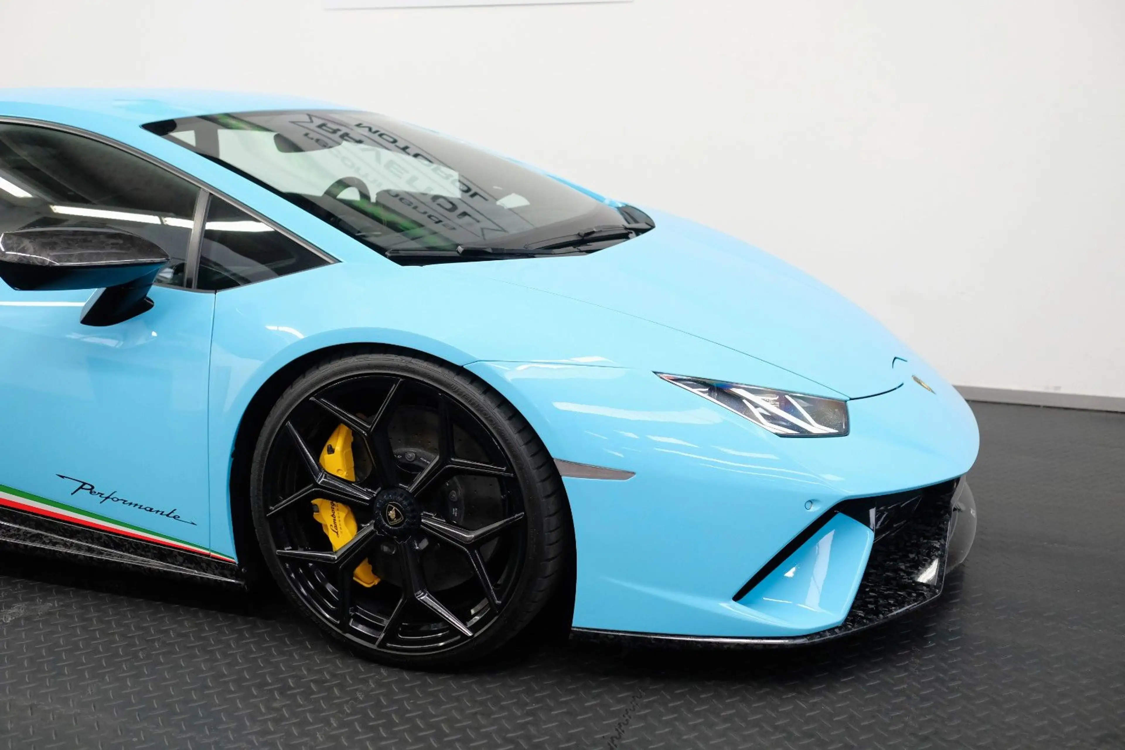 Lamborghini Huracán Performante/NOVITEC/CARBON/LIFT/ALCANTAR — photo 6