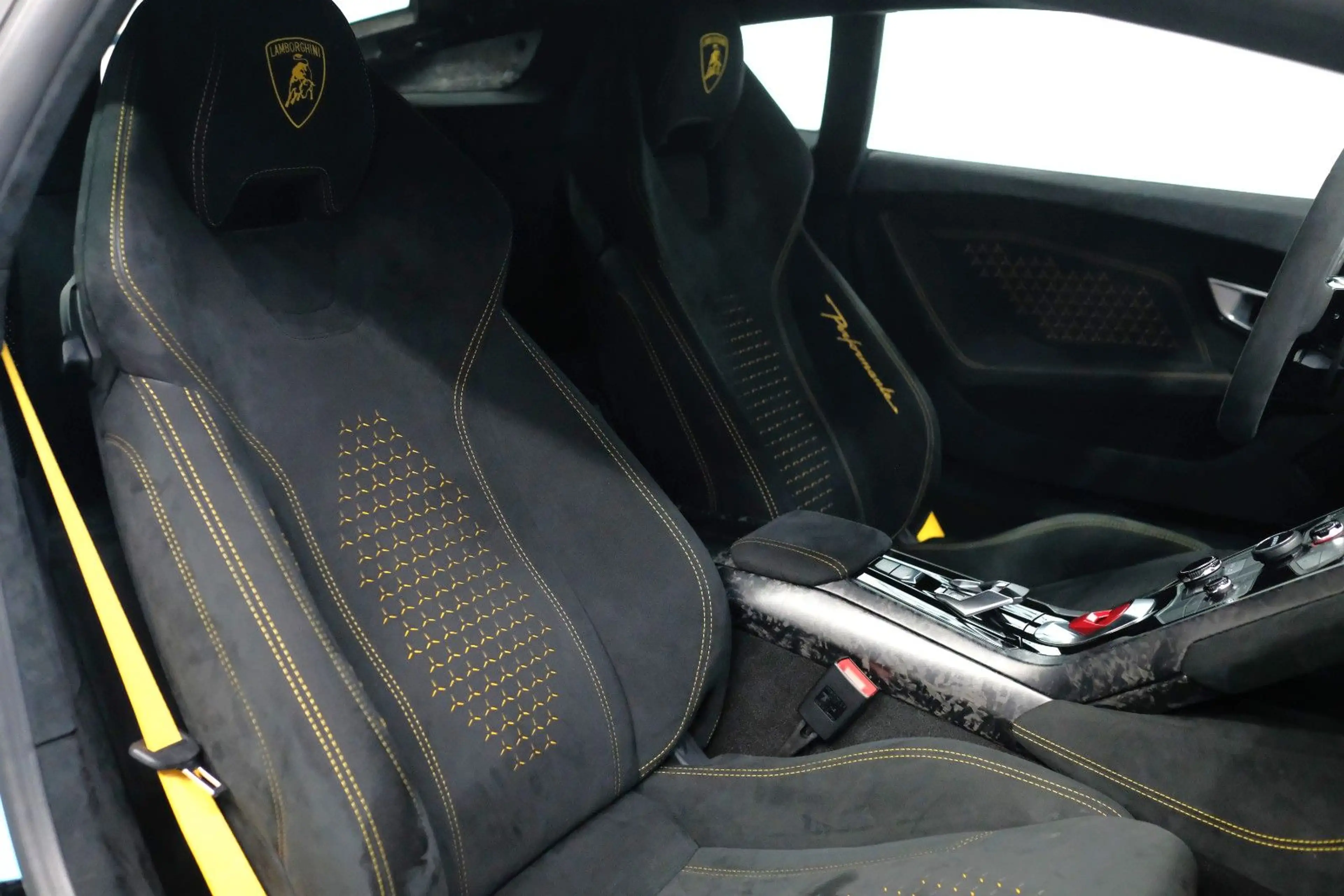 Lamborghini Huracán Performante/NOVITEC/CARBON/LIFT/ALCANTAR — photo 14