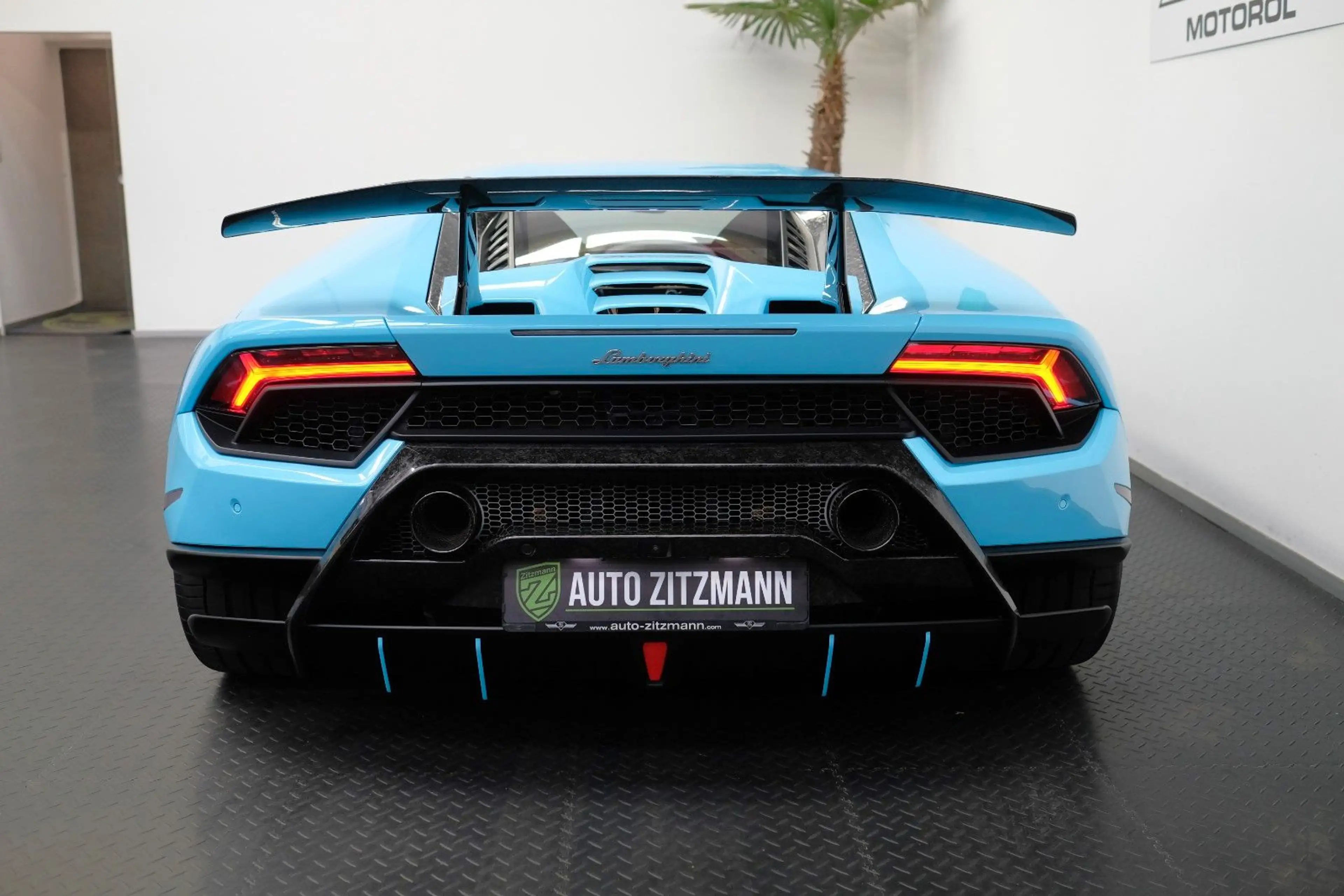 Lamborghini Huracán Performante/NOVITEC/CARBON/LIFT/ALCANTAR — photo 8