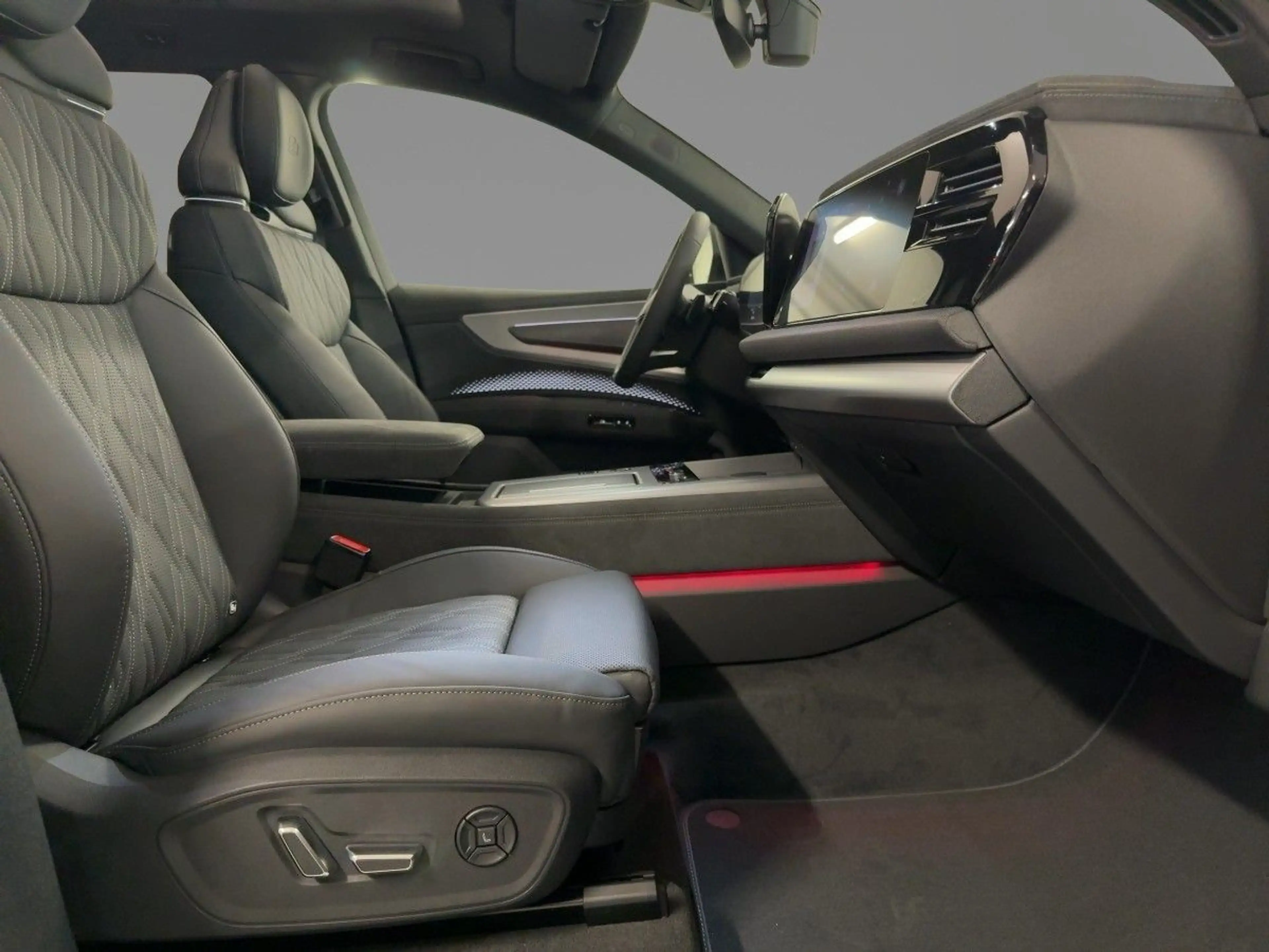 Audi Q7 TDI quattro tiptronic — photo 7