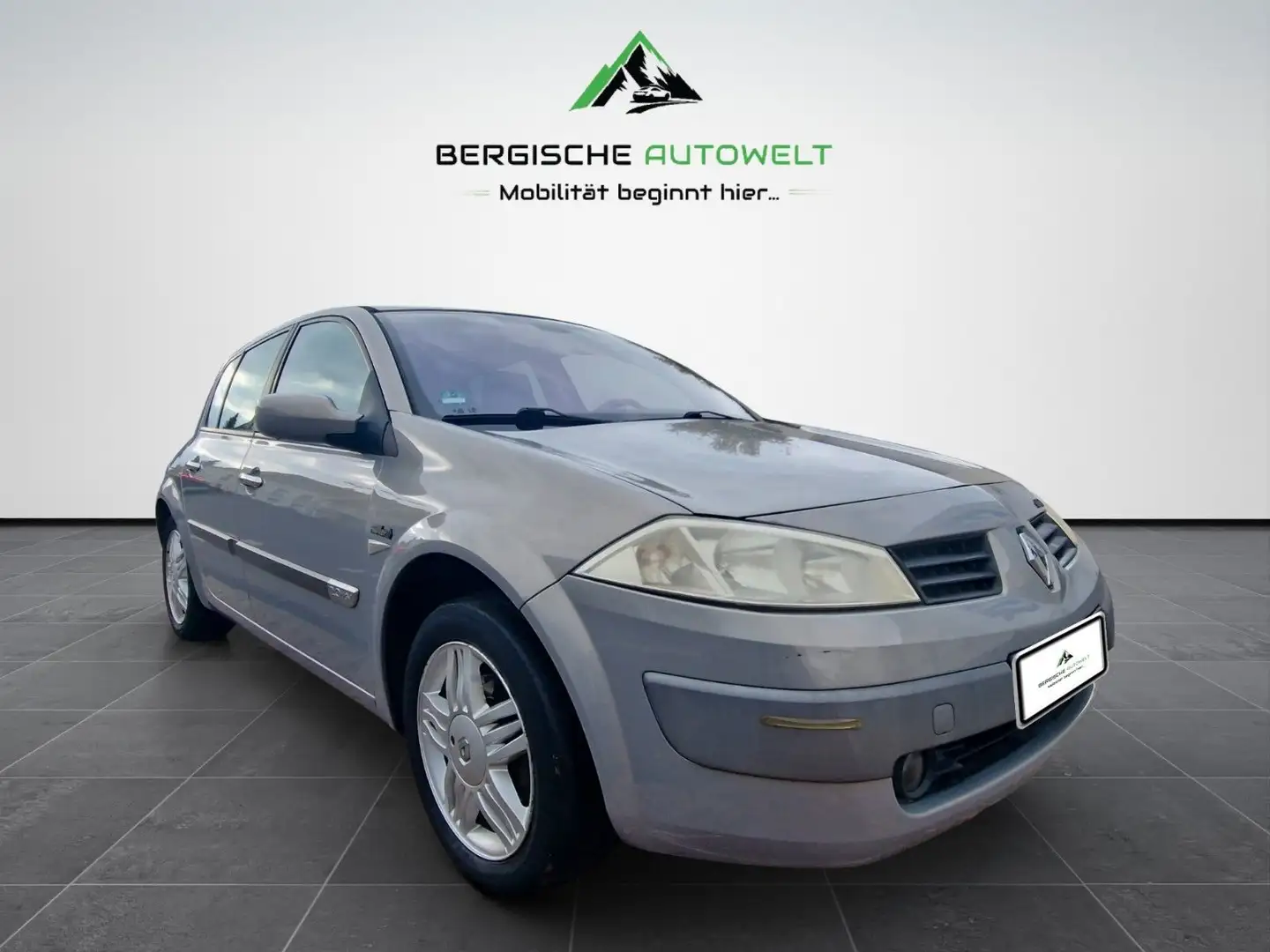 Renault Megane 2.0 16V AUTOM/NAVI/KLIMA-A/LEDER/SHZ/AHK Beige - 1