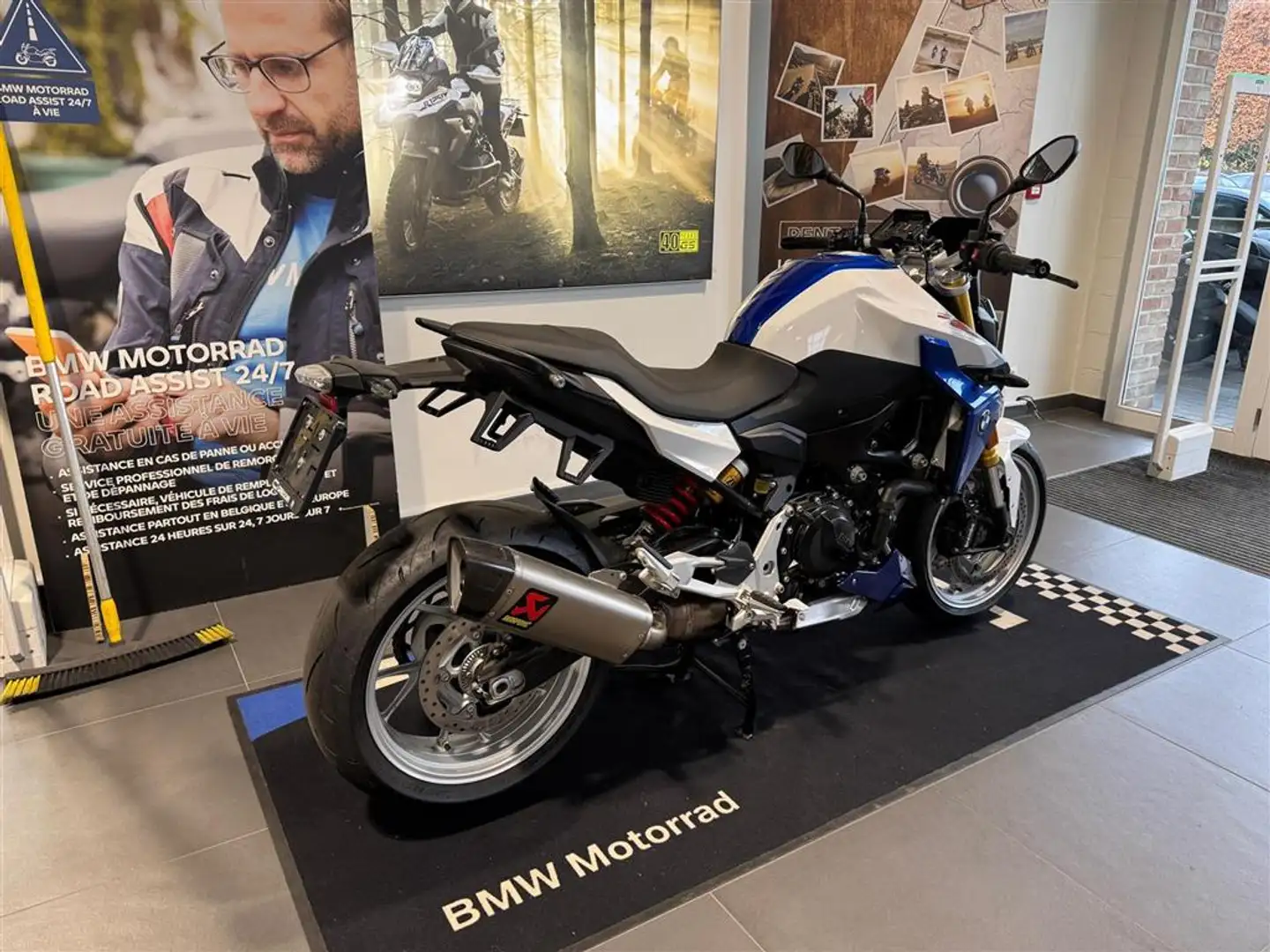 BMW F 900 R 0 - 2