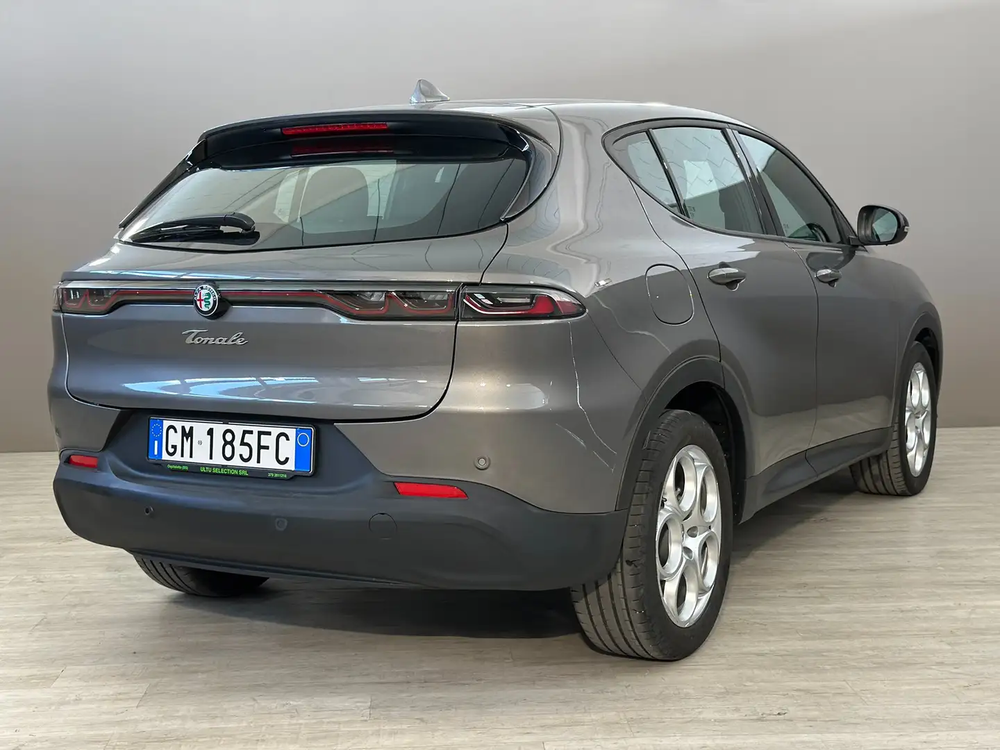 Alfa Romeo Tonale 1.5 MHEV Sprint 130CV auto Gri - 2