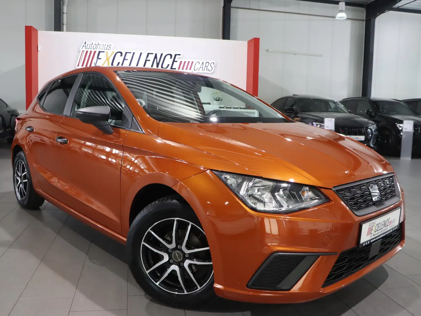 SEAT Ibiza REFERENCE / 4-TÜRER / ORANGE-ECLIPSE / Oranžová - 2