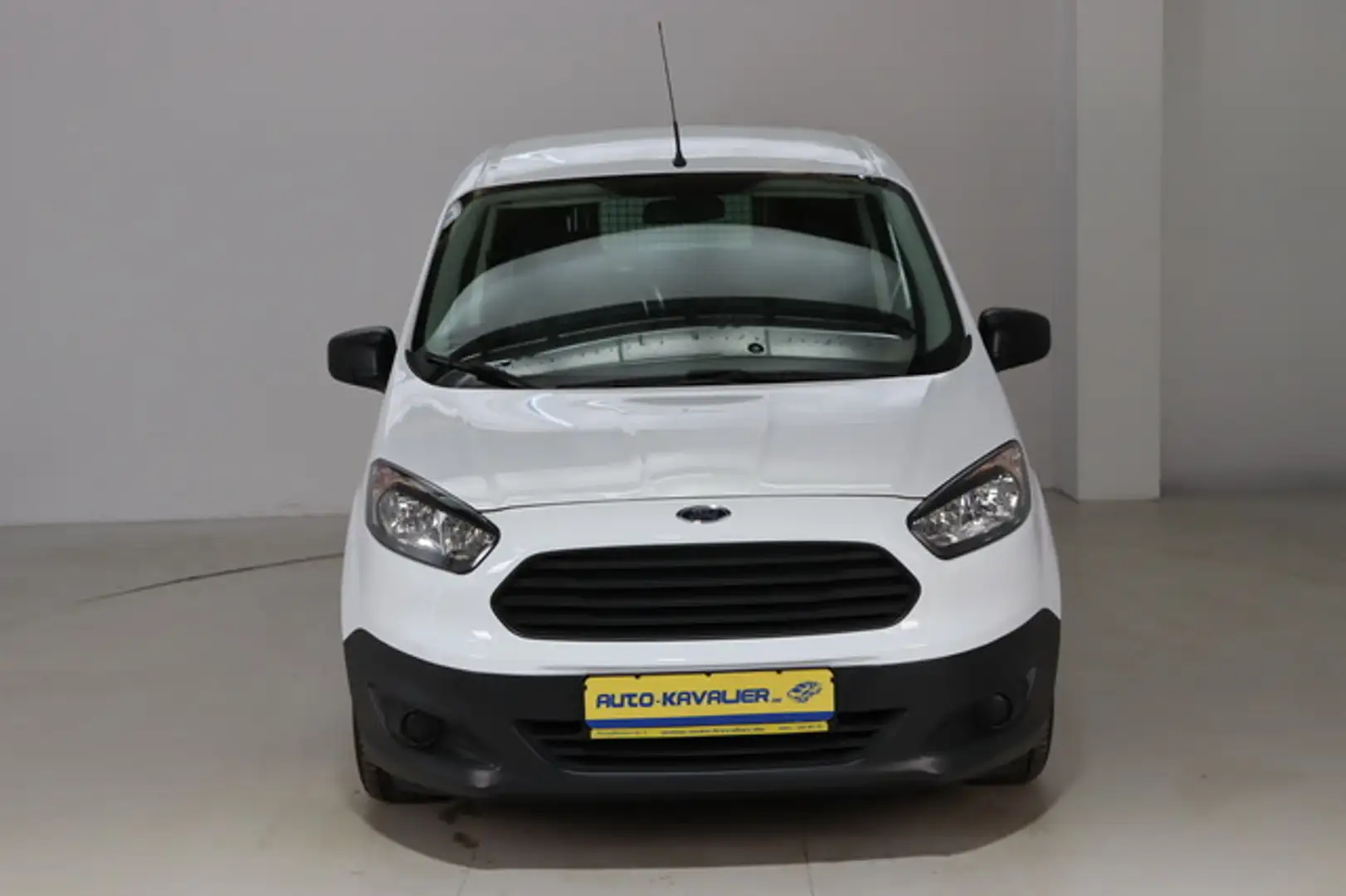 Ford Transit Courier AHK * HU/AU bis 08.2027 * 1.Hand Weiß - 2
