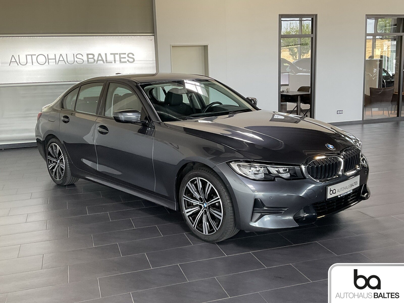 BMW 330 330 i Sport Line 18"/Navi/LED/Park/Kam/Sposi Klima — photo 5