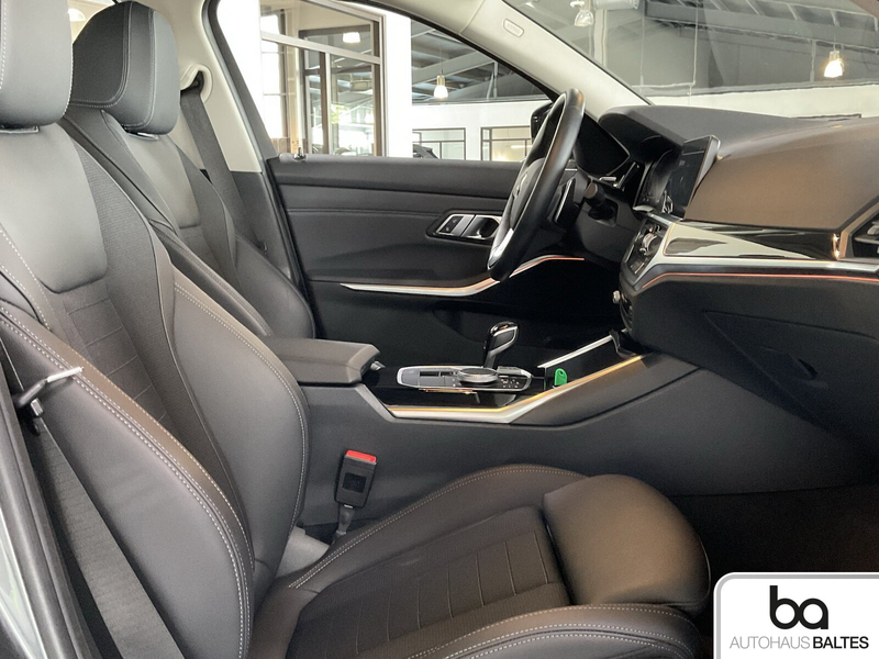 BMW 330 330 i Sport Line 18"/Navi/LED/Park/Kam/Sposi Klima — photo 7