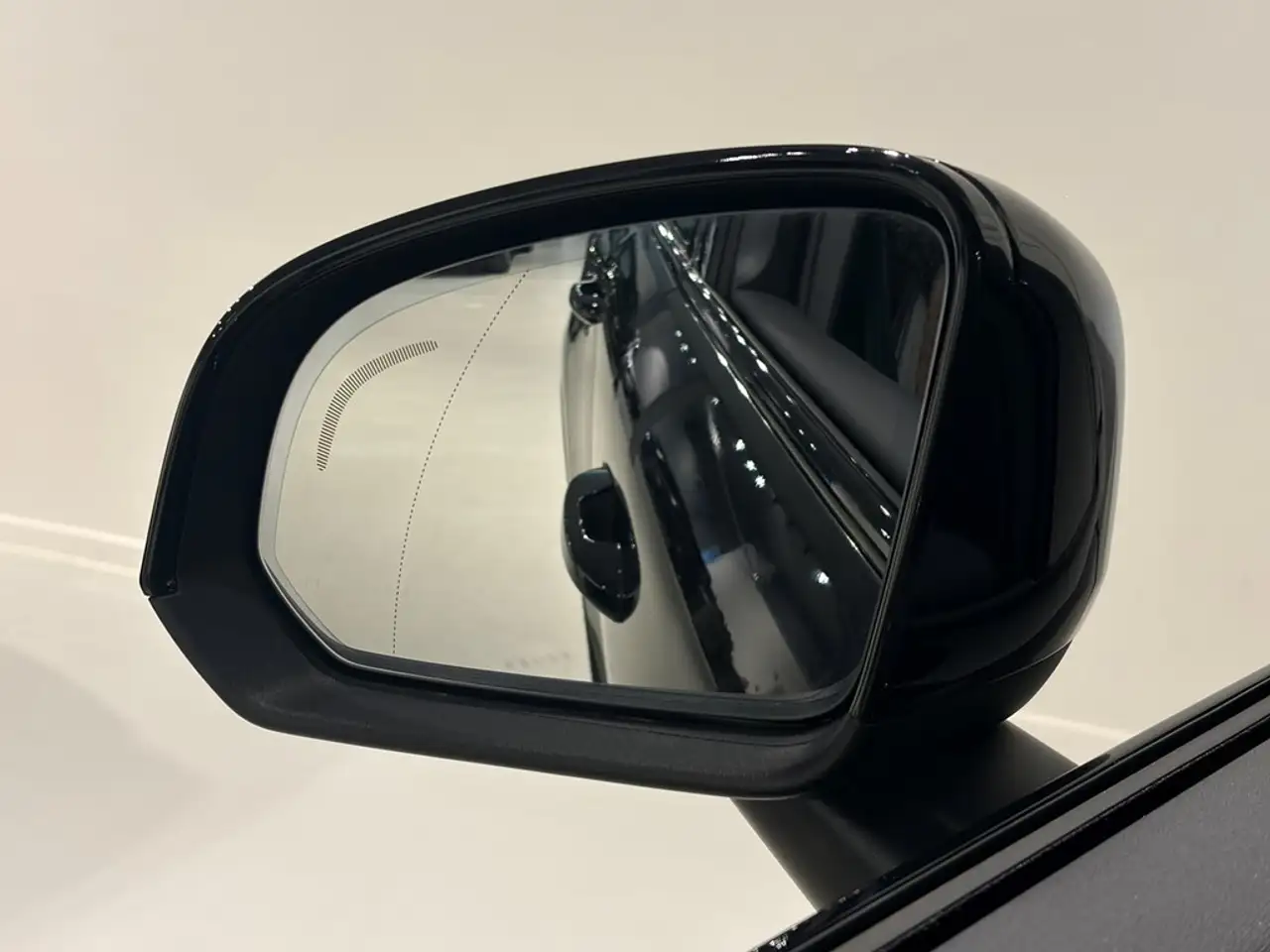 Volvo XC40 B3 Mild Hybride Dark Plus 7