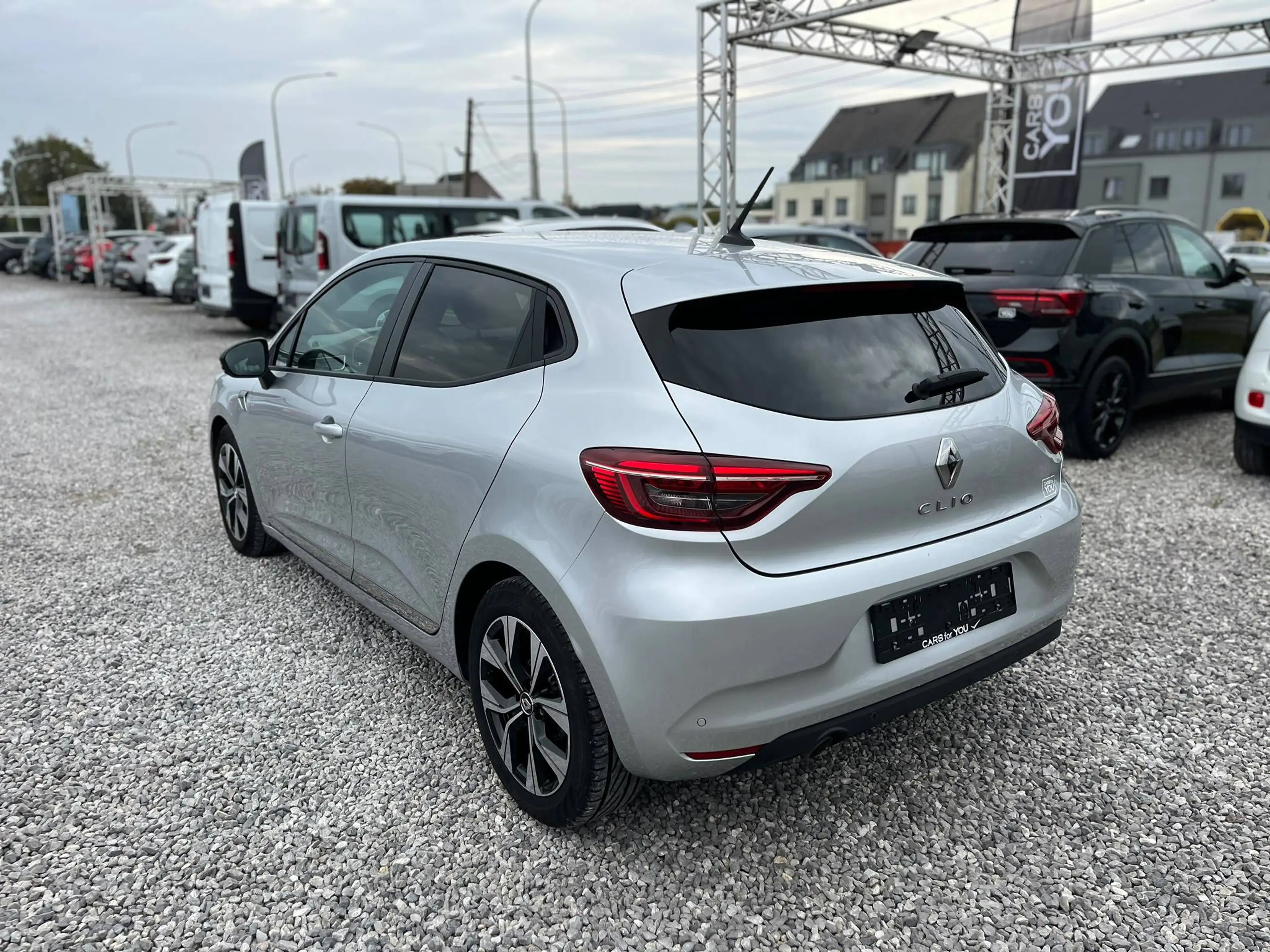 Renault Clio Clio 1.0 TCe Limited — photo 4