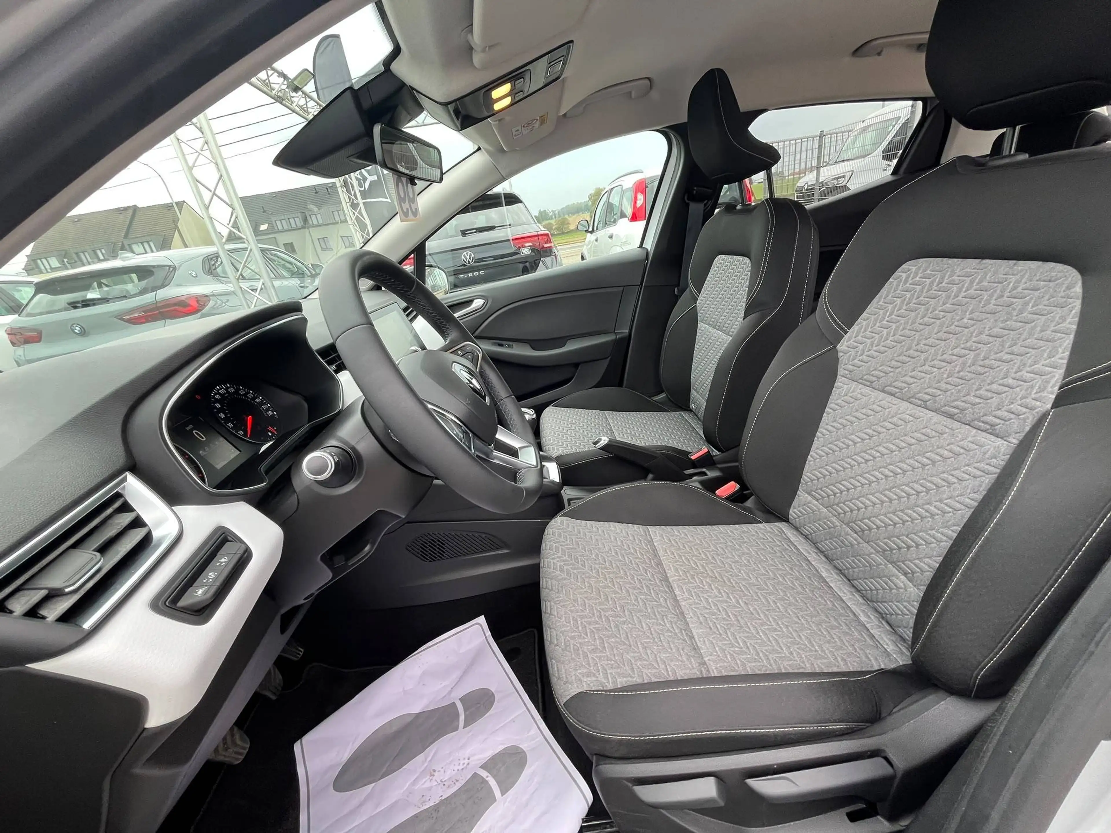 Renault Clio Clio 1.0 TCe Limited — photo 5