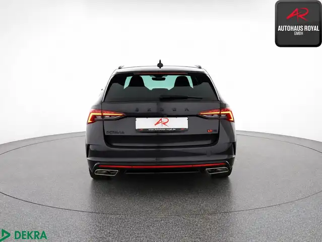 Skoda Octavia view 4
