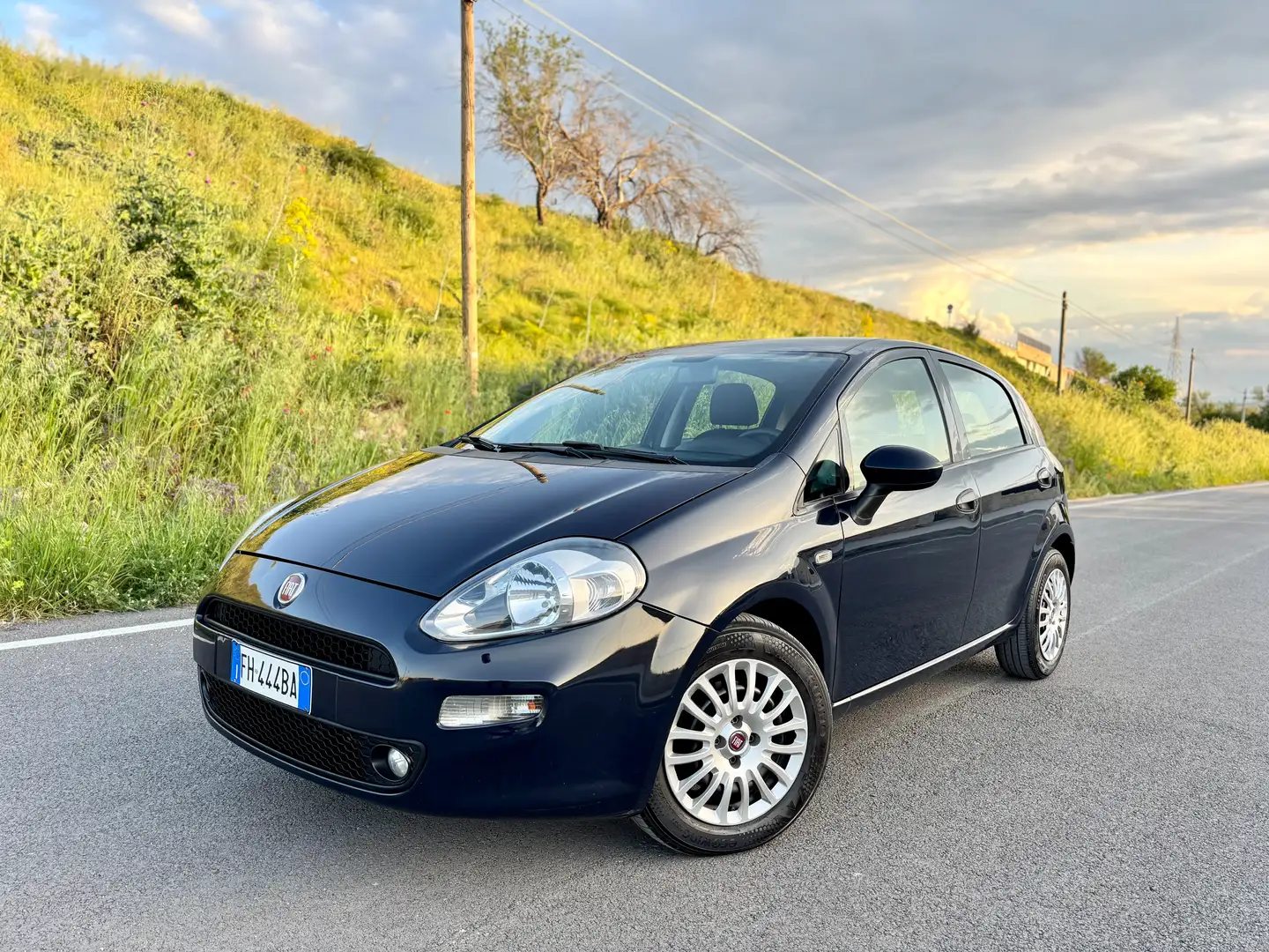 Fiat Punto 1.3 Diesel mjt2 2017 147000km Blu/Azzurro - 1