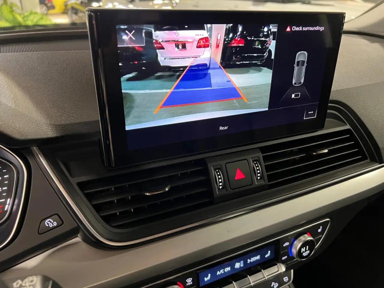 Audi Q5 снимка Audi Q5