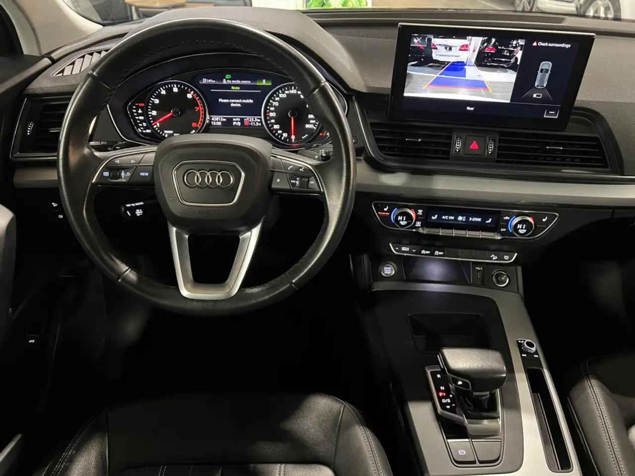Audi Q5 снимка Audi Q5