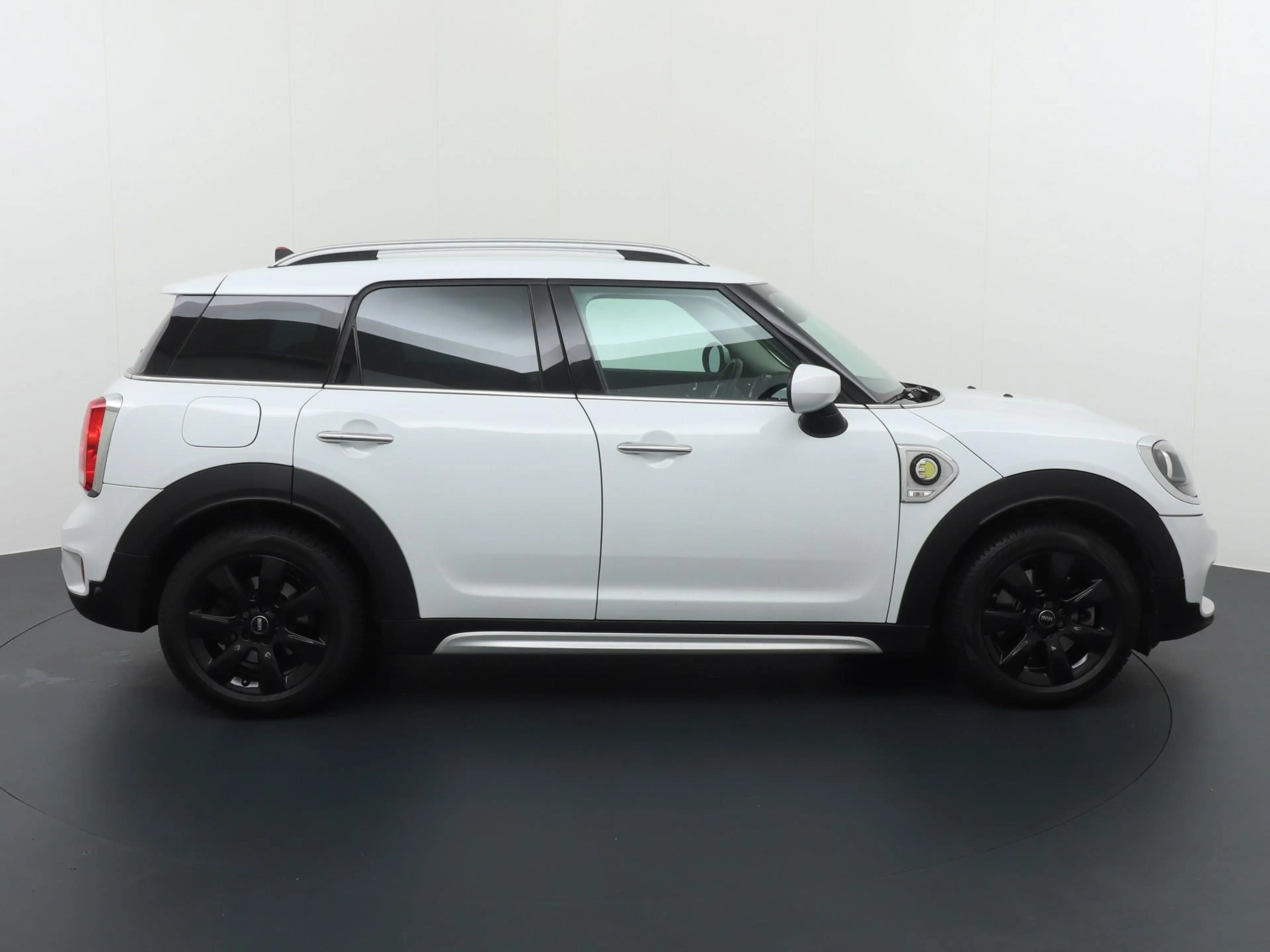 MINI Cooper SE Countryman 2.0 Hybrid ALL4 Pepper — photo 5