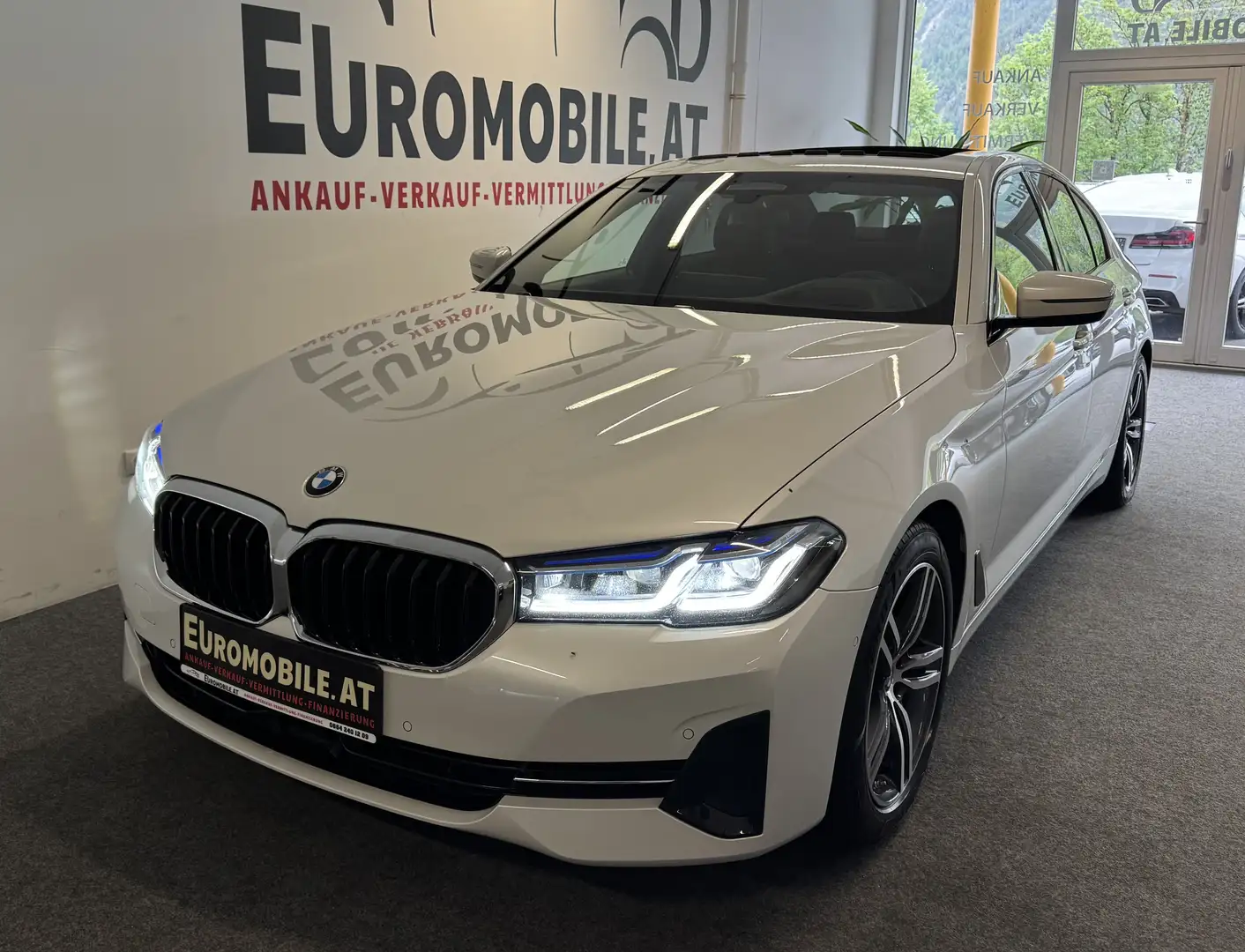 BMW 520 d *VOLL*LEDER*GSD*HU*RFK*LASER*M-LR*M-SPORTF.*TOTW Wit - 1