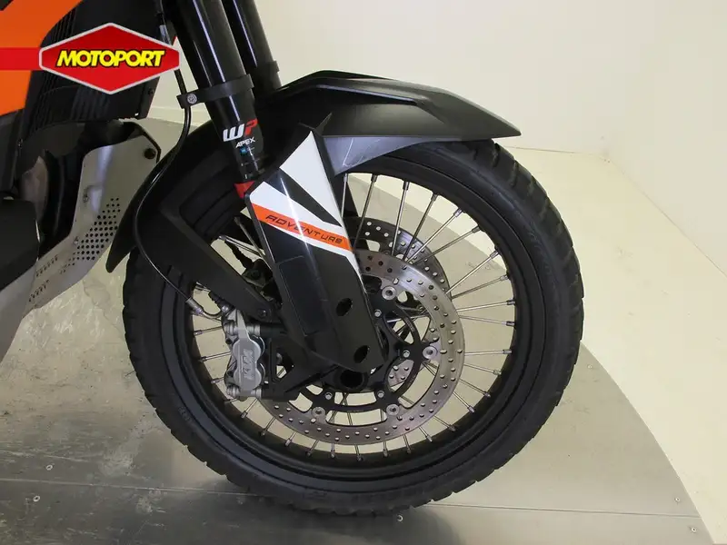 KTM 890 Adventure - foto 6