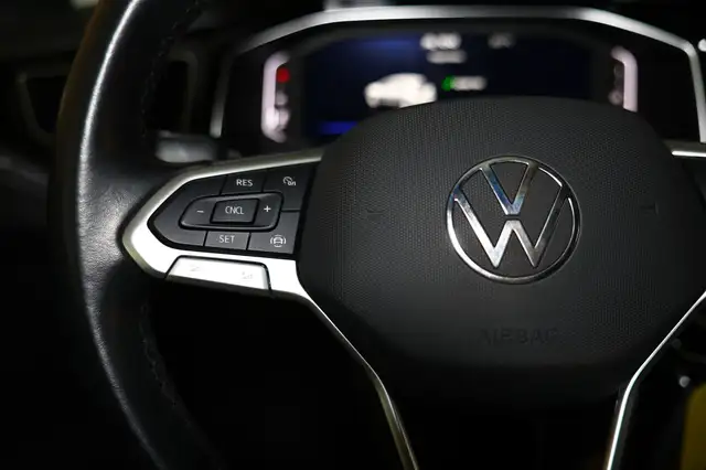 Volkswagen Polo view 13