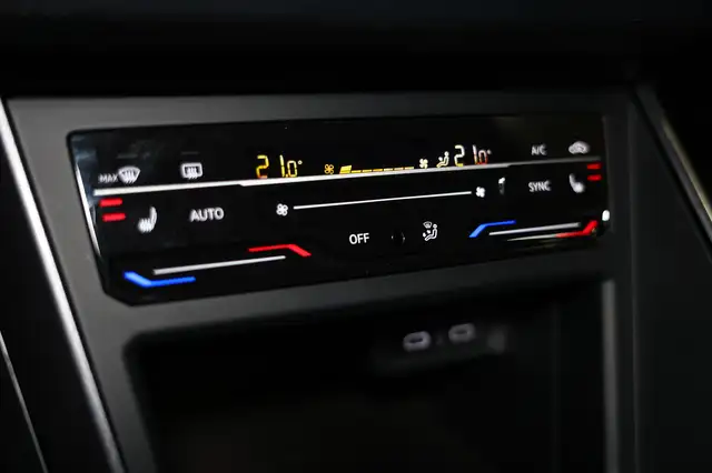 Volkswagen Polo view 21