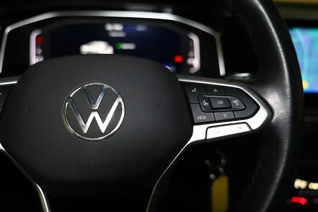 Volkswagen Polo view 14