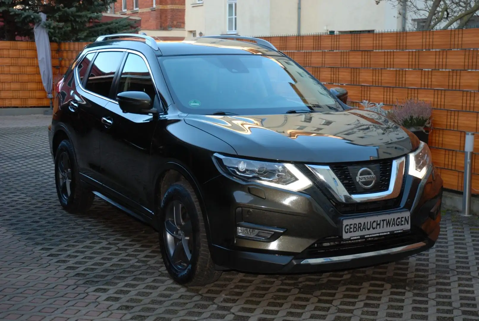Nissan X-Trail N-Connecta 4x4 - 1