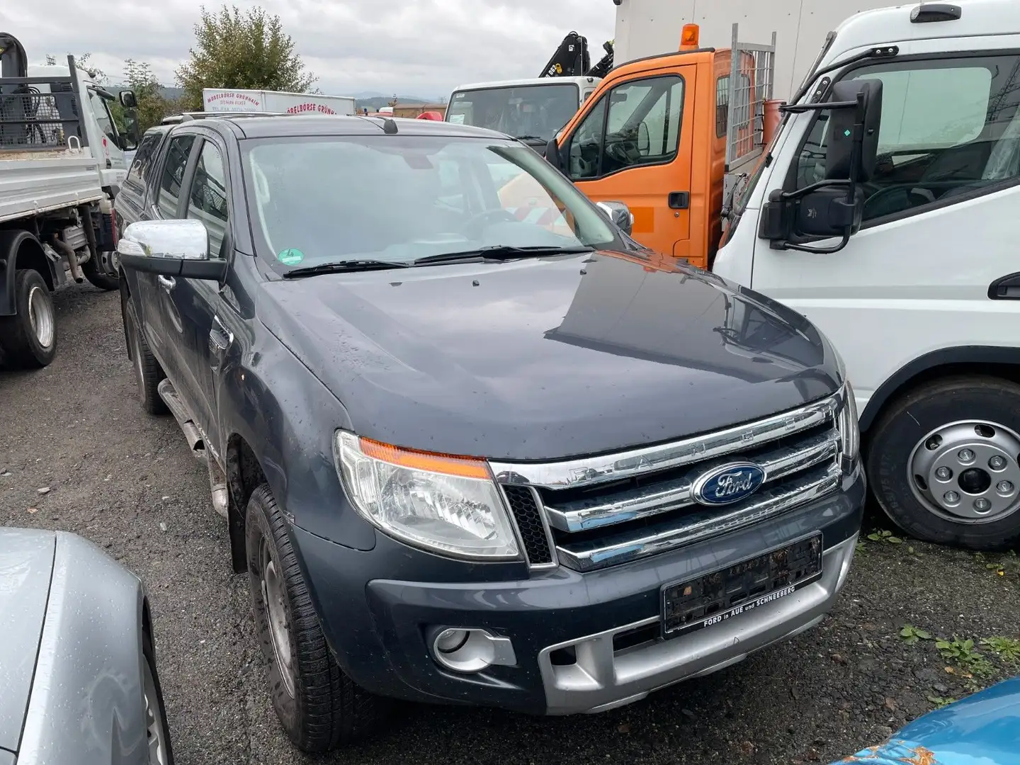 Ford Ranger 2.2 Grau - 1