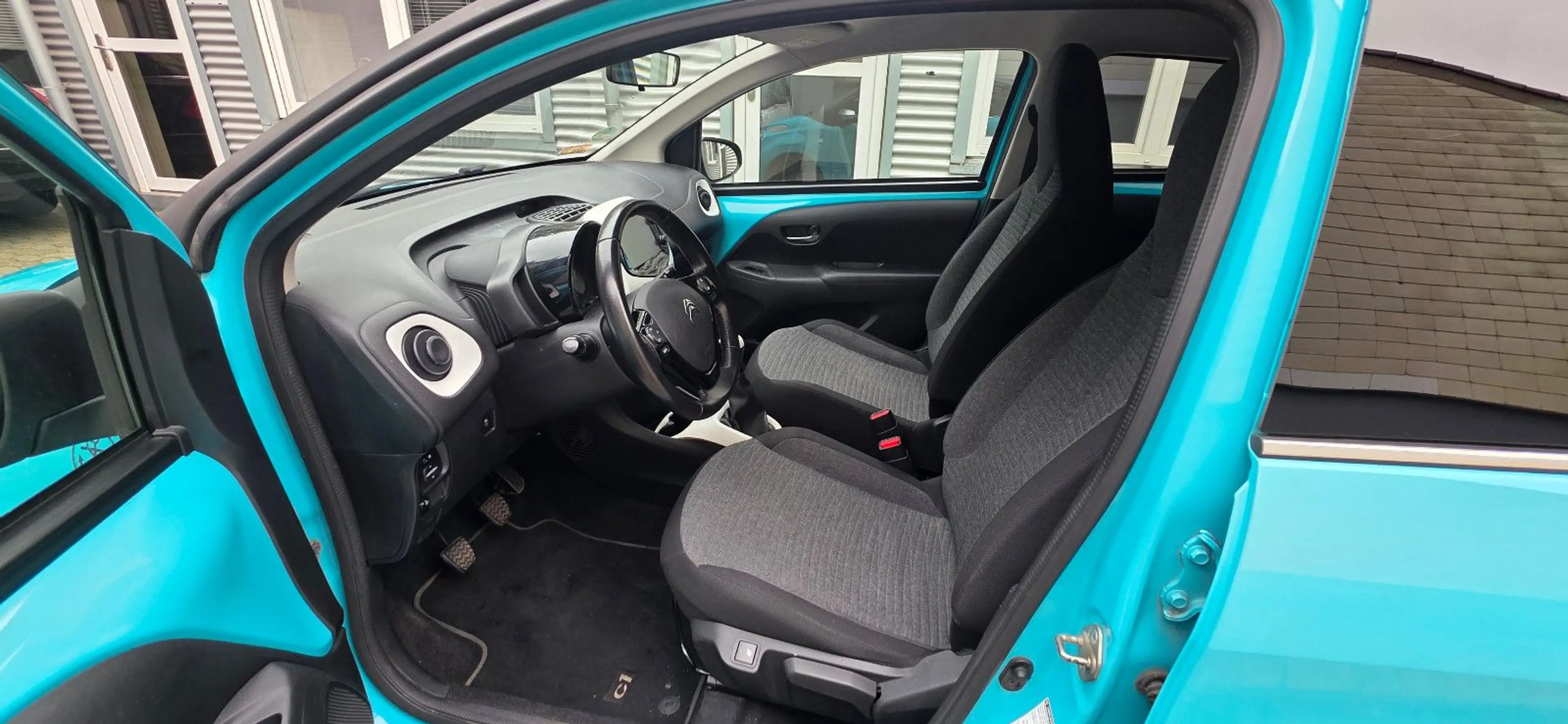 Citroen C1 Shine 82 ps, Klimatonik,Kamera,Alu,Miror-Link — photo 4