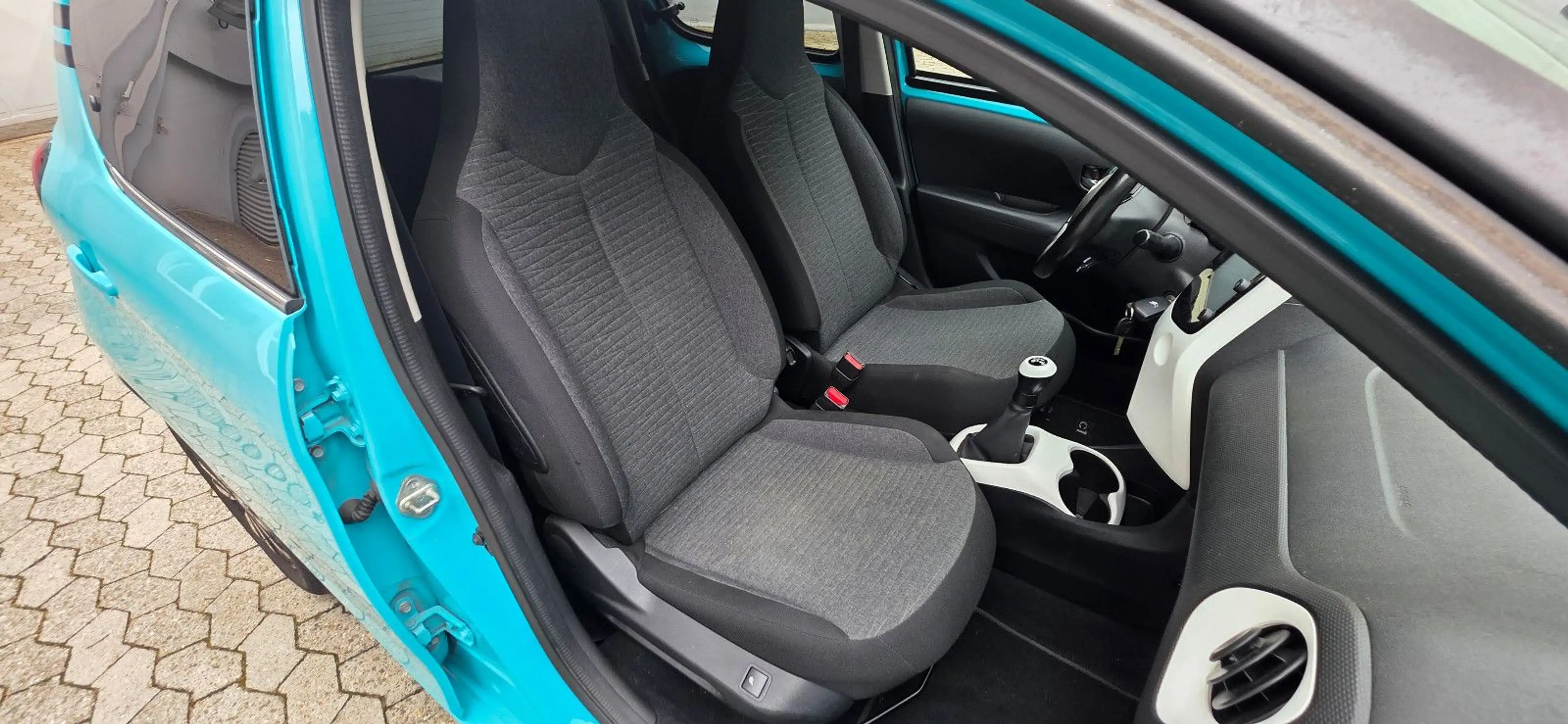 Citroen C1 Shine 82 ps, Klimatonik,Kamera,Alu,Miror-Link — photo 8