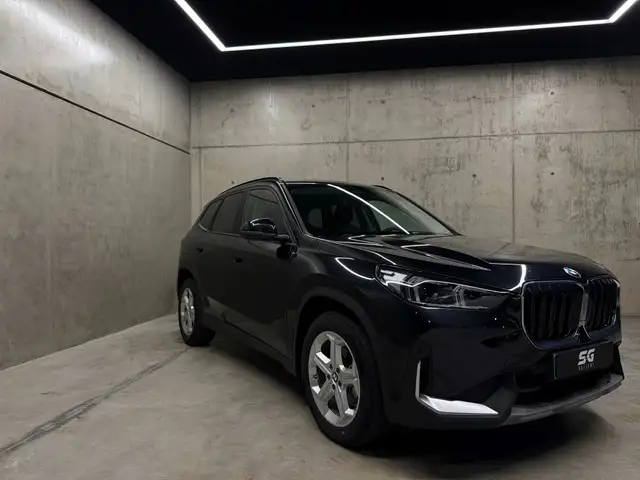 BMW X1 main image
