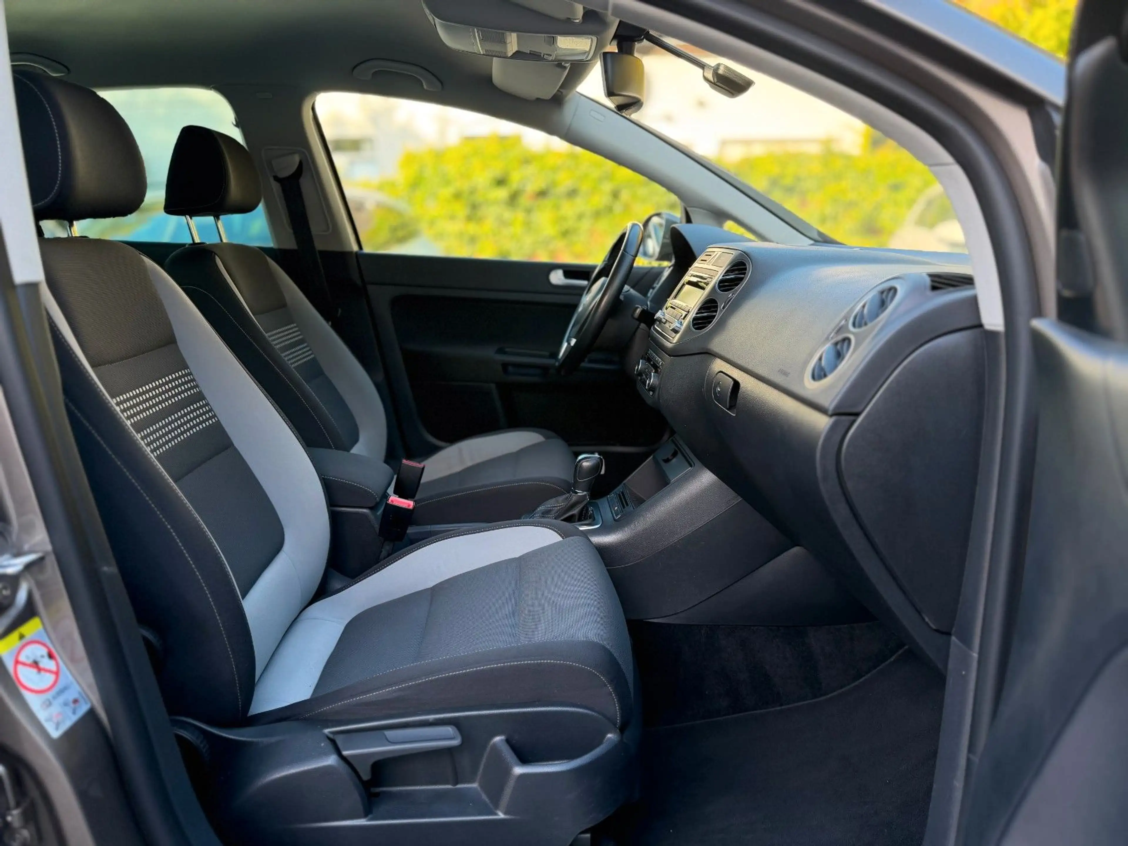 Volkswagen Golf Plus VI Life STANDHZG.*KLIMA*1.HAND — photo 9